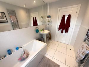 Merlin Place Rossmore